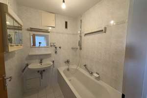 Provisionsfrei: Ruhige 3-Zimmer-Wohnung am Westkreuz mit Loggia und viel Grün – Reichenaustraße 9, 81243 Aubing-Süd, München – Vorschaubild 10