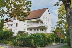 Exklusiv sanierte 3,5-Zimmer-Wohnung mit Balkon, TG und hochwertiger Vollmöblierung in S-Stammheim!