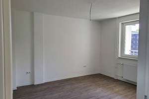 Frisch renovierte 3-Zi.-Whg. in sehr zentraler Lage zu vermieten – Heinickestr. 87, 45128 Südviertel, Essen – Vorschaubild 2