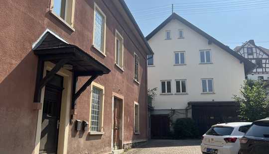 Bild von Zwei- und Dreifamilienhaus auf gemeinsamem Grundstück mit Entwicklungspotenzial in Lorch