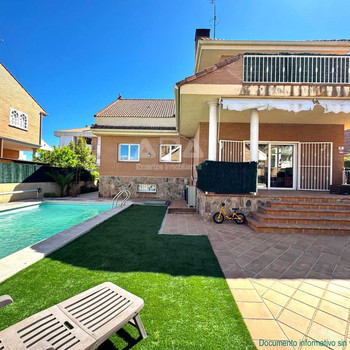 Freistehendes Chalet in Villanueva de La Cañada 4 Doppelschlafzimmer, Pool ABA Immobilienexperten