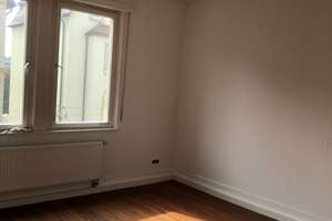 Helle Altbau 3-Zimmer-Wohnung in Stuttgart – Die vollständige Adresse der Immobilie erhältst du vom Anbieter., 70435 Zuffenhausen-Hohenstein, Stuttgart – Vorschaubild 5