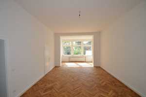 3-Zimmer-Altbauwohnung mit Einbauküche und alleiniger Gartennutzung – Brucknerallee 00, 41236 Mönchengladbach – Vorschaubild 3