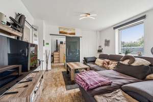 Wohnen wie im eigenen Haus – 133 m² Wohnfläche mit Garten, Kamin & 2 Garagen in Bottrop-Eigen – Die vollständige Adresse der Immobilie erhältst du vom Anbieter., 46238 Batenbrock, Bottrop – Vorschaubild 4