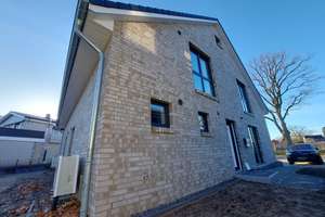 Lichtdurchflutete Doppelhaushälfte - Neubau/Erstbezug mit moderner Einbauküche – Die vollständige Adresse der Immobilie erhältst du vom Anbieter., 25451 Quickborn – Vorschaubild 4
