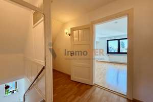 Wohnen am Wasser: Gemütliche 3-Zimmer-Dachgeschosswohnung mit Blick auf den Werdersee