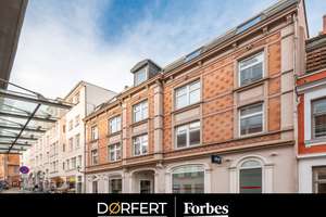Lübeck I Aufgeteiltes Zinshaus mit Gewerbe und Wohneinheiten auf Altstadt-Insel mit Dachterrasse