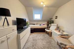 *CHARMANTES APARTMENT IM DG* - ZENTRAL IM DÜSSELTAL