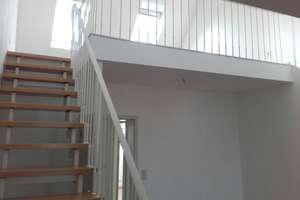 Zentrumsnahe, schöne 2 Raum Wohnung mit Galerie, Tageslichtbad und Balkon zu vermieten – Fürstenstraße 20, 9130 Sonnenberg, Chemnitz – Vorschaubild 4