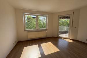 Köln-Ostheim, sanierte 1 Zi KDB, Balkon, Aufzug