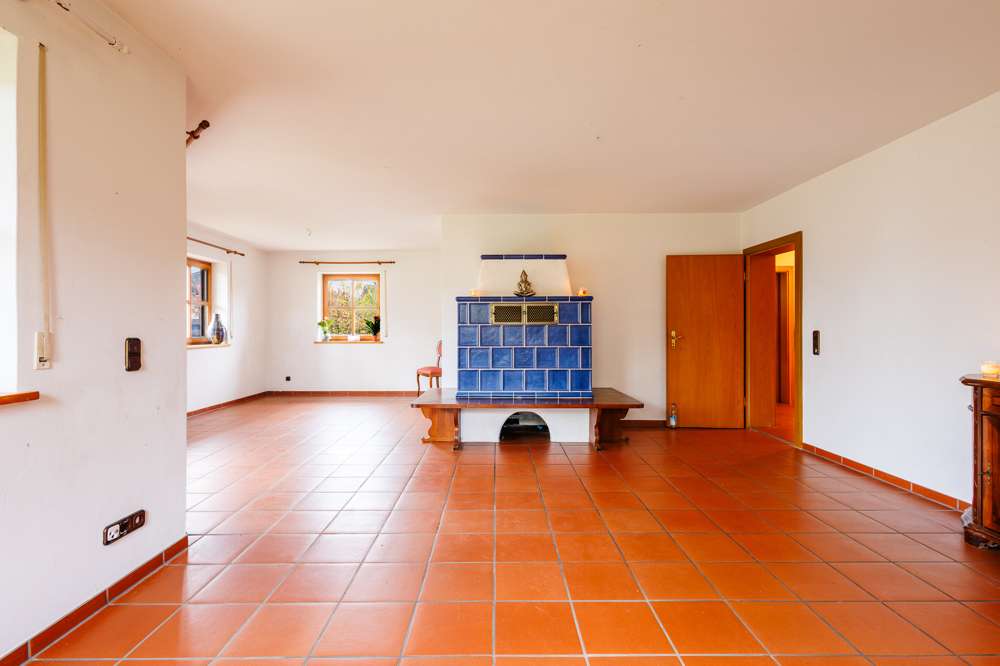 Immobilie in Engelsberg - Schönes Einfamilienhaus mit Garten, Terrasse und Doppelgarage–ruhige Familienidylle im Chiemgau - Bild 9