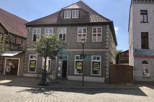 2-Zimmer-Wohnung mit Einbauküche, Galerie im Wohnzimmer, Bad mit Wanne und Fenster – Blutstraße 15, 19370 Parchim – Vorschaubild 23