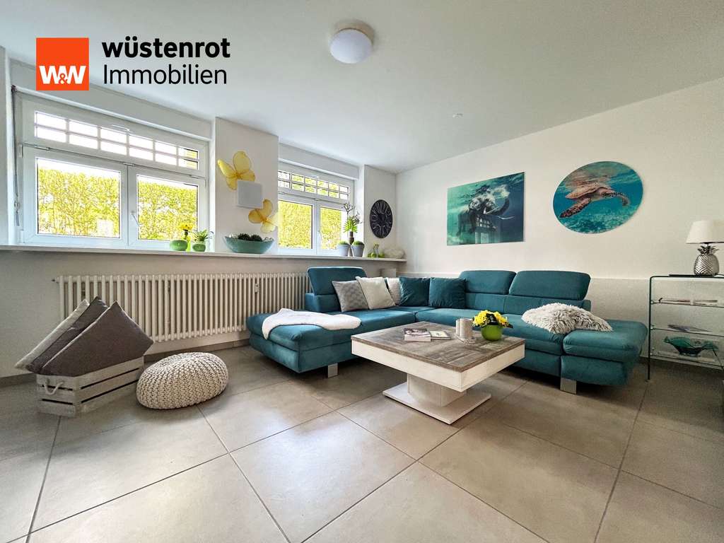 SPEKTAKULÄR. Moderne 3 Zimmer auf 80 m².
Mit beeindruckender Galerie. Eigener Balkon
und Terrasse.