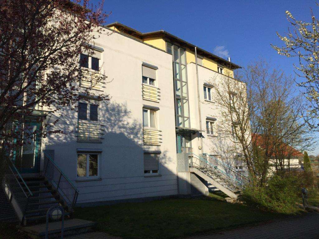 1 Zimmer Laichingen mit Küchenzeile, Alb Donau Kreis – Bild 3