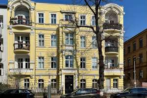 Modernisierte 3-Zimmer-Eigentumswohnung, ca. 95 m², bezugsfrei kaufen, zentrale Lage Berlin-Steglitz
