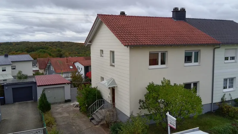 Freistehendes Zweifamilienhaus in einer Anspruchsvollen Lage von Bexbach/Frankenholz, Saarpfalz Kreis – Bild 3