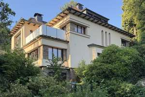 Autarke Unternehmervilla ° Historischer Glanz  im energetisch saniertem Neubaustandard