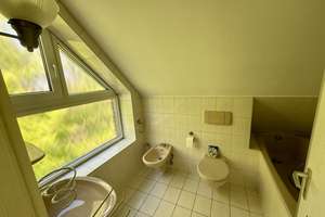 Sehr schöne 2-Zimmer Maisonette-Wohnung in Düsseldorf Lohausen / Grenze Kaiserswerth – Die vollständige Adresse der Immobilie erhältst du vom Anbieter., 40474 Lohausen, Düsseldorf – Vorschaubild 11