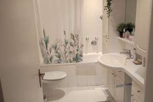 Schön geschnittene 2-Zimmerwohnung mit Balkon nähe Willibaldplatz – Reutterstraße 14, 80687 St. Ulrich, München – Vorschaubild 2