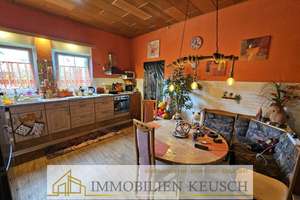 Preis deutlich reduziert ! 2 Fam.-Haus in zentraler Lage mit Garage + Stellplätze - 2 Eingänge – Die vollständige Adresse der Immobilie erhältst du vom Anbieter., 27321 Thedinghausen – Vorschaubild 3