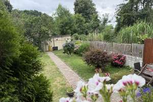 Charmantes Reihenendhaus mit großem Garten mit viel Platz für die Familie
