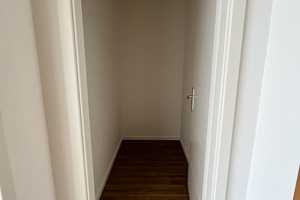 1-Raum-Wohnung | Balkon | Außen-Stellplatz | Dusche | Abstellraum | Dachboden – Türkisstraße 4, 4319 Leipzig – Vorschaubild 12