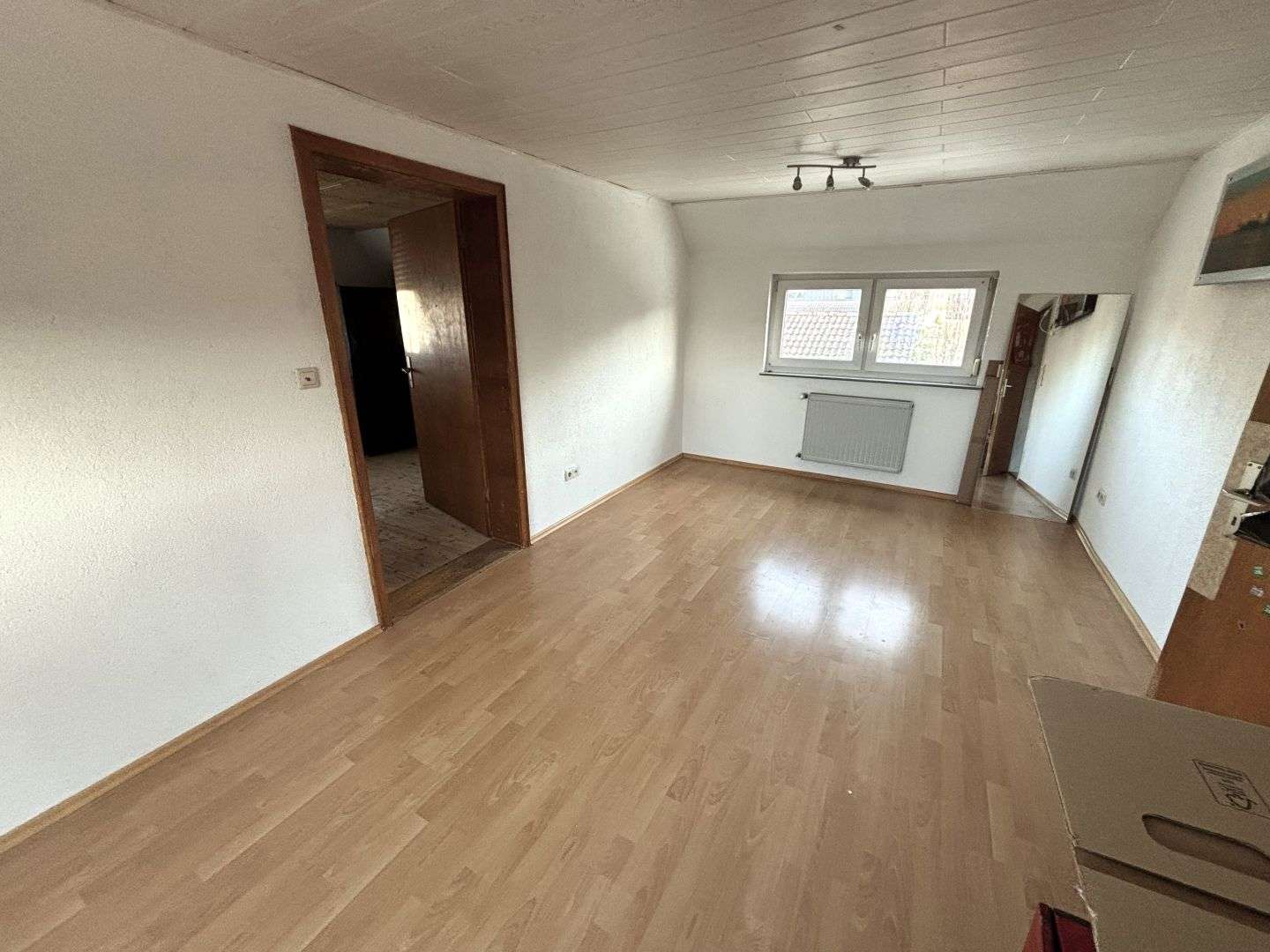 Immobilie in Ellwangen (Jagst) - Charmantes Einfamilienhaus mit Garten in Ellwangen-Kellerhaus - Bild 2