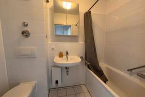 Charmantes Apartment in zentraler Lage von Augsburg-Göggingen – Die vollständige Adresse der Immobilie erhältst du vom Anbieter., 86199 Inningen, Augsburg – Vorschaubild 5