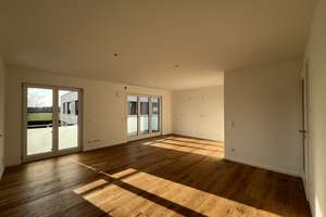 W03 OG Wohnung, 3-Zimmer mit Wohn-Essbereich und großem Südbalkon – Pulverturmstraße 58, 80935 Lerchenau-Ost, München – Vorschaubild 3