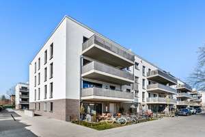 Einziehen, Wohlfühlen und 1. Kaltmiete sparen: 3-Zimmer-Wohnung mit EBK und Balkon im LUI Spandau. – Grünhofer Weg 44, 13581 Spandau (Ortsteil), Berlin – Vorschaubild 9