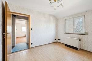 Einfamilienhaus mit Potenzial in ruhiger Lage von Uhingen – Die vollständige Adresse der Immobilie erhältst du vom Anbieter., 73066 Uhingen – Vorschaubild 8