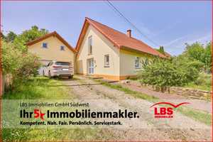 Charmantes Wohnhaus mit Doppelgarage und großzügigem Grundstück – Donnersbergkreis – Vorschaubild 1