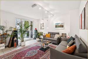 Großzügige 3 Zimmer Wohnung mit zwei Bädern und 17 m² Balkon