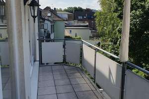 3-Zimmer-Wohnung mit Aufzug, Balkon und Garage in Zentrumsnähe – Leyentalstraße 100, 47799 Cracau, Krefeld – Vorschaubild 3