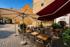 Ehemaliges Torhaus der Pfalz – historisches Wohn- und Geschäftshaus am Alten Kornmarkt – 93047 Innenstadt, Regensburg – Vorschaubild 4