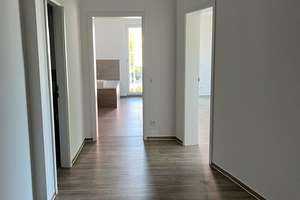 3-Raumwohnung mit Tiefgaragenplatz und super Ausstattung – Walter-Ranft-Straße 18, 9123 Hutholz, Chemnitz – Vorschaubild 2