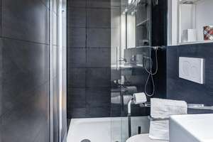 Möbliert: Charmantes, modernes Maisonette Penthouse  – Die vollständige Adresse der Immobilie erhältst du vom Anbieter., 80809 Am Riesenfeld, München – Vorschaubild 15