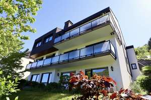 Großzügiges Einfamilienwohnhaus mit Moselblick in ruhiger Wohnlage – Die vollständige Adresse der Immobilie erhältst du vom Anbieter., 56812 Cochem – Vorschaubild 1