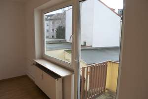 MZ-Kastel: Helle 2-Zimmer-Wohnung; modernes Wannenbad; Laminatboden; kleiner Balkon; Garage möglich – Die vollständige Adresse der Immobilie erhältst du vom Anbieter., 55252 Mainz-Kastel, Wiesbaden – Vorschaubild 37
