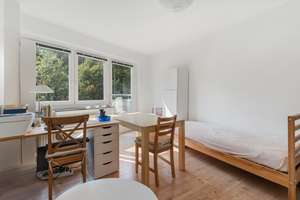 1-Zimmer-Apartment mit Küche bei der Kahnfahrt! – Müllerstr. 2, 86153 Bleich und Pfärrle, Augsburg – Vorschaubild 2