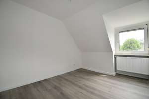 Renovierte Dachgeschosswohnung sucht netten Mieter! – Höchstestraße 13, 45883 Heßler, Gelsenkirchen – Vorschaubild 6