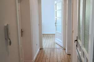 Zentrale 2,5-Zimmer-Hochparterre-Wohnung mit Balkon und EBK in Bielefeld – Detmolder Straße 117, 33604 Mitte, Bielefeld – Vorschaubild 4