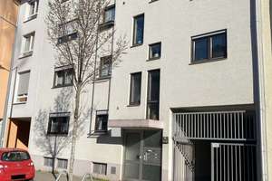 3-Zimmer-Wohnung im 2. OG eines 7-Parteienhauses