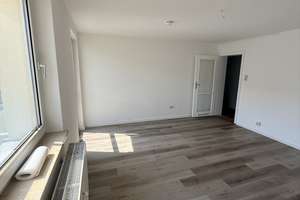neu renovierte 2-Zi.-Whg. mit Balkon *  ruhige Lage * 52 m² – Feselenstr. 28, 85053 Südost, Ingolstadt – Vorschaubild 3