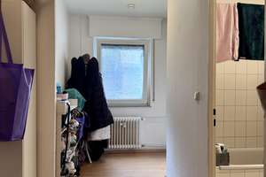 Schöne 3-Zimmer-Wohnung  in Friedrichsdorf-Seulberg | Balkon + Aufzug | EG-HP | 0.4 – 61381 Friedrichsdorf – Vorschaubild 7