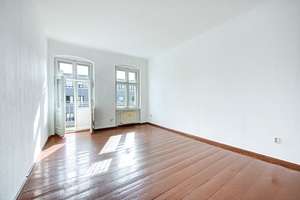 Mit Balkon in Friedrichshain: *Sonnige* BEZUGSFREIE 2-Zimmer-Gründerzeit-Wohnung + PROVISIONSFREI – Eckertstraße 17, 10249 Friedrichshain, Berlin – Vorschaubild 3