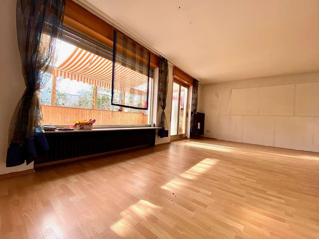 Immobilie in Sankt Ingbert - Freistehendes Zweifamilienhaus in gefragter Wohnlage  - Bild 4