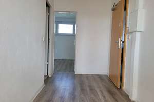 Modern & hell: Wohnung mit offener Wohnküche – Direkt einziehen in Halle/ Neustadt! "Neukundenbonus" – Richard-Paulick-Straße 7, 6124 Südliche Neustadt, Halle (Saale) – Vorschaubild 6