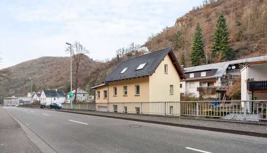 Bild von Tolles Haus in Ortsrandlage für Selbstnutzer oder als Ferienhaus geeignet!