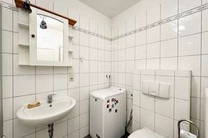"Schöne 2-Zimmer-Wohnung mit Einbauküche, Balkon, Waschmaschine und Fenstererker" – Jakobstraße 55, 9130 Sonnenberg, Chemnitz – Vorschaubild 15